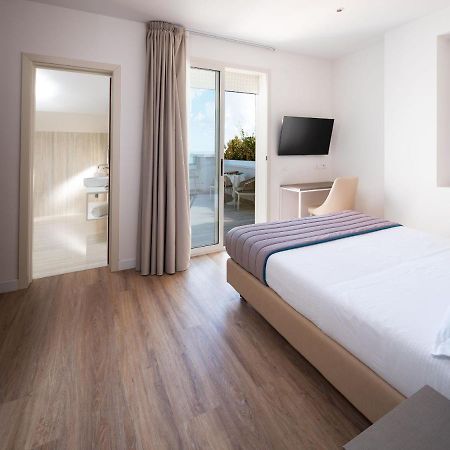 Hotel Trevi - Cattolica Family Resort Esterno foto
