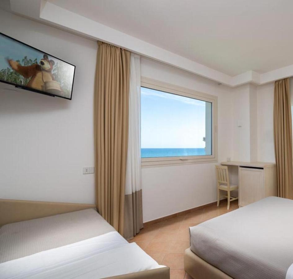 Hotel Trevi - Cattolica Family Resort Esterno foto