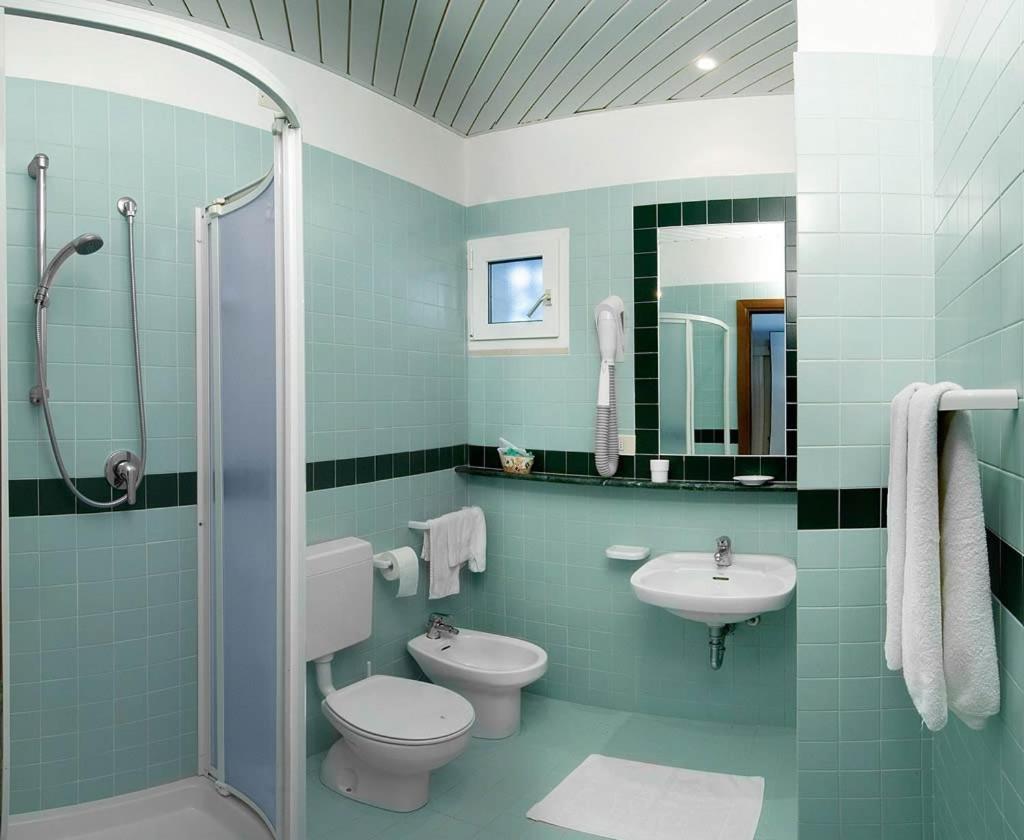 Hotel Trevi - Cattolica Family Resort Esterno foto