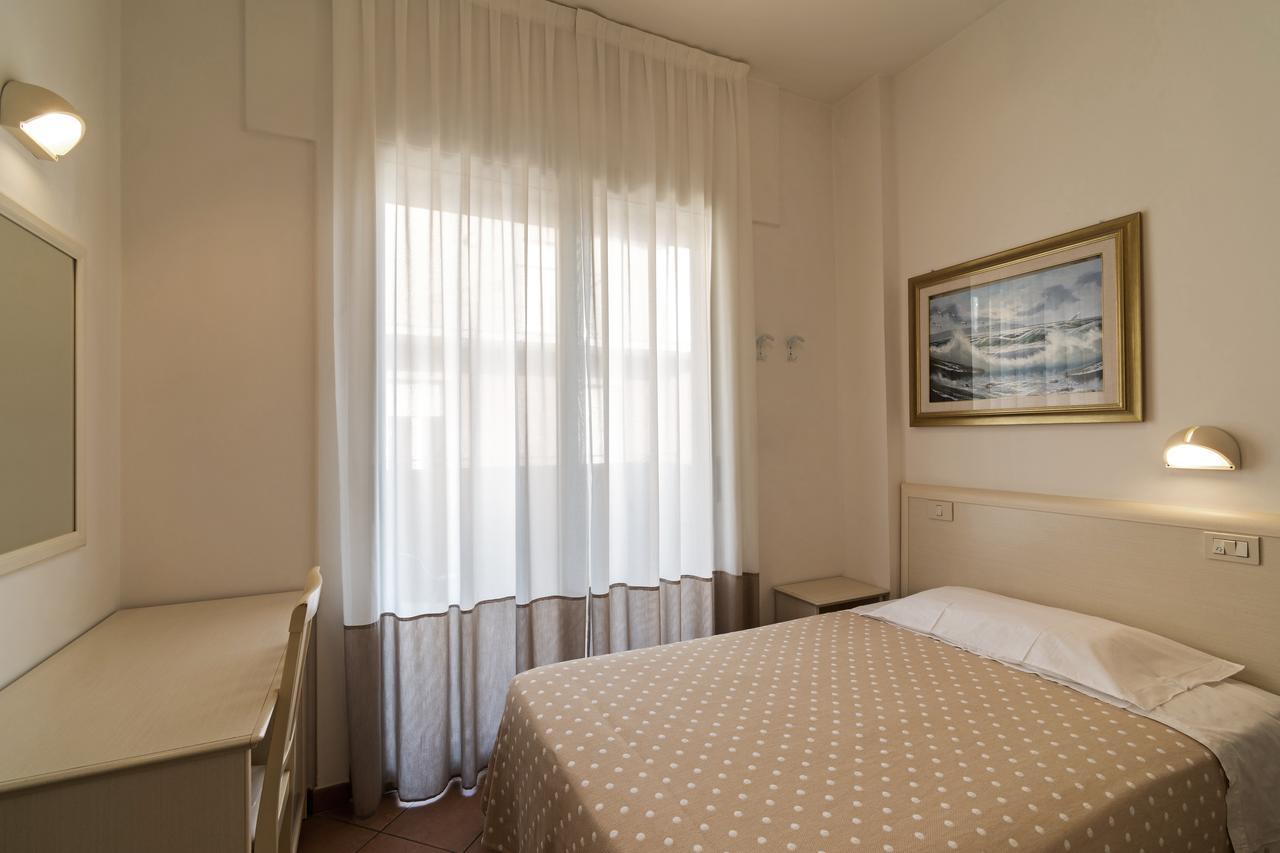Hotel Trevi - Cattolica Family Resort Esterno foto